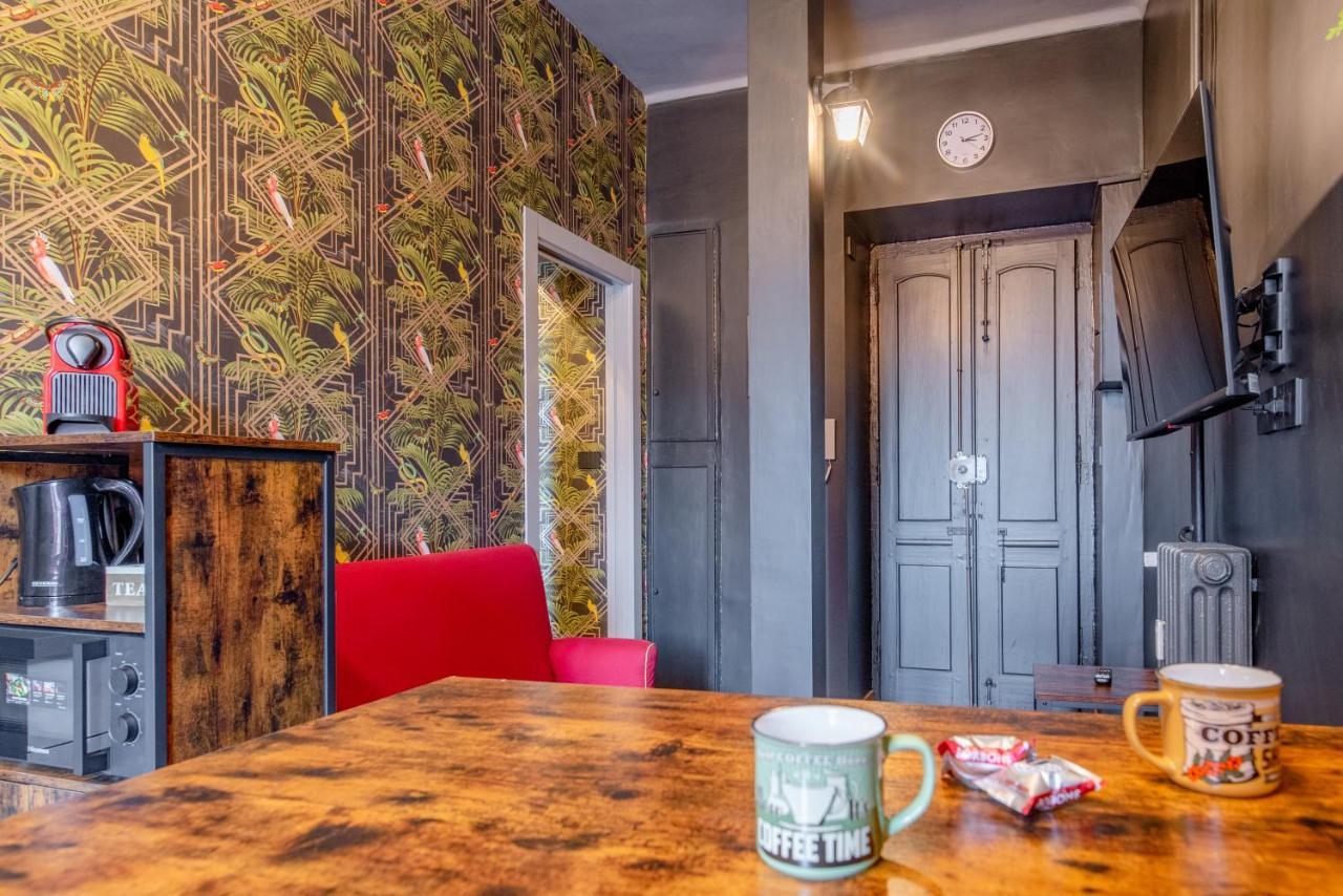 Apartamento Oggi Ti Porto A Torino By Happyhostorino Exterior foto
